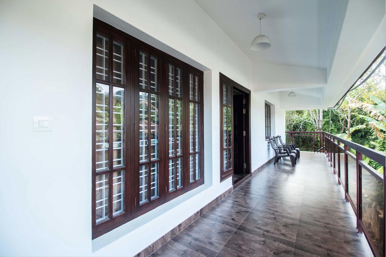Hotel Karkera Comforts Madikeri Exterior foto