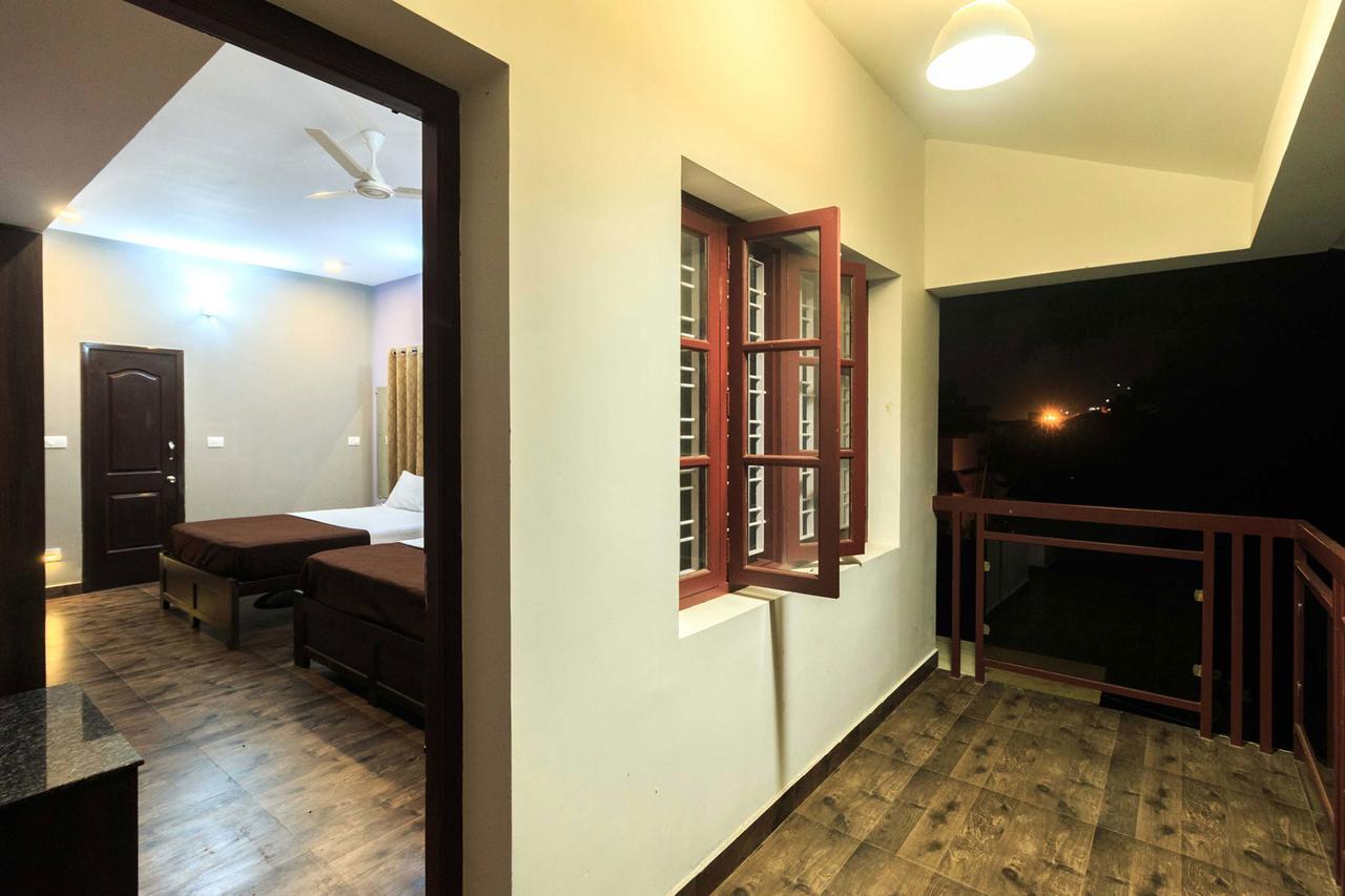 Hotel Karkera Comforts Madikeri Exterior foto